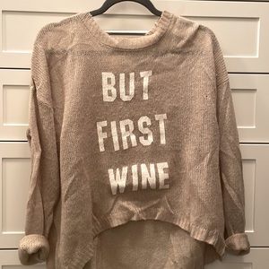 Elsn light weight sweater. Gently used. Perfect to layer!